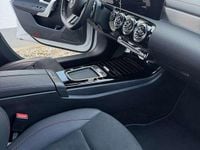 Gebraucht Mercedes CLA200 163 PS (119 kW) 2023 Grau Kombi