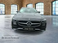 Gebraucht Mercedes C200 163 PS (119 kW) 2024 Metalliclack obsidianschwarz metallic Kombi