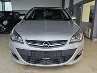 Gebraucht Opel Astra Exklusiv 165 PS (121 kW) 2014 Silber Kombi