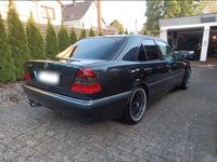 Gebraucht Mercedes C240 170 PS (125 kW) 1997 Schwarz Limousine