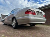 Gebraucht Mercedes E270 Avantgarde 170 PS (125 kW) 2000 Silber Limousine