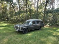 Gebraucht Mercedes W114 150 PS (110 kW) 1975 Grau Kleinwagen