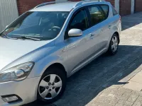 Gebraucht Kia Ceed 90 PS (66 kW) 2012 Grau Kleinwagen
