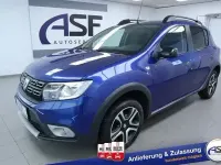 Gebraucht Dacia Sandero Celebration 90 PS (66 kW) 2020 Blau Kleinwagen