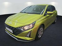 Gebraucht Hyundai i20 79 PS (58 kW) 2024 Lucid lime / met Limousine