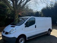 Gebraucht Renault Trafic 122 PS (89 kW) 2011 Weiß Van / Kleinbus