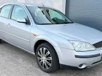 Gebraucht Ford Mondeo Ghia 145 PS (106 kW) 2001 Grau Limousine