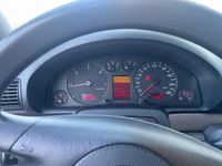 Gebraucht Audi A4 90 PS (66 kW) 2000 Silber Kombi