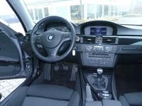 Gebraucht BMW 320 Comfort Edition 170 PS (125 kW) 2008 Grau metallic Coupé