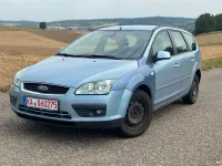 Gebraucht Ford Focus Trend 116 PS (85 kW) 2005 Blau Limousine