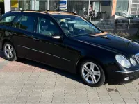 Gebraucht Mercedes E270 177 PS (130 kW) 2004 Schwarz Kombi