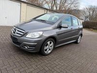 Gebraucht Mercedes B200 136 PS (100 kW) 2010 Grau Van / Kleinbus