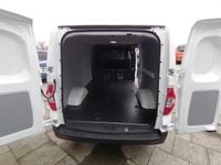 Gebraucht Maxus eDeliver 3 89 kW (122 PS) 2023 Warm white exterior Van