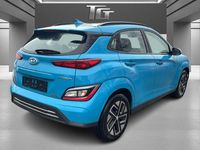 Gebraucht Hyundai Kona Select 100 kW (136 PS) 2023 Blau dive in jeju / sol (metallic) SUV