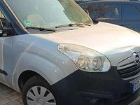 Gebraucht Opel Combo 90 PS (66 kW) 2014 Silber Van / Kleinbus