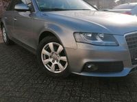 Gebraucht Audi A4 160 PS (117 kW) 2011 Grau Limousine
