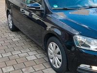 Gebraucht VW Passat 140 PS (102 kW) 2012 Schwarz Kombi
