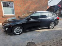 Gebraucht Ford Focus Titanium 125 PS (91 kW) 2021 Schwarz Kombi