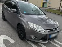 Gebraucht Ford Focus Titanium 125 PS (91 kW) 2014 Grau Kombi