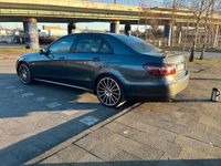 Gebraucht Mercedes E250 204 PS (150 kW) 2009 Grau Limousine