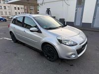Gebraucht Renault Clio II Dynamique 101 PS (74 kW) 2011 Silber Limousine
