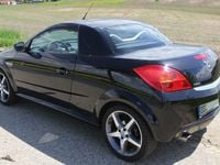 Gebraucht Opel Tigra 125 PS (91 kW) 2004 Schwarz metallic Cabrio