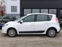 Gebraucht Renault Scénic III Authentique 110 PS (80 kW) 2011 Weiß Van / Kleinbus