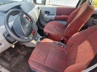 Gebraucht Renault Modus 75 PS (55 kW) 2004 Rot Van / Kleinbus