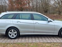 gebraucht Mercedes E220 BlueTEC BE T Edition AVANTG. Auto. Edi...