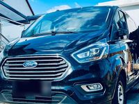 Gebraucht Ford Tourneo 185 PS (136 kW) 2021 Schwarz Van / Kleinbus