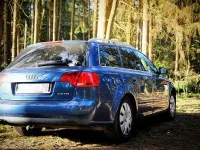 Second-hand Audi A4 140 CP (102 kW) 2004 Albastru Break