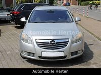 Gebraucht Opel Insignia Edition 131 PS (96 kW) 2010 Silber Kombi