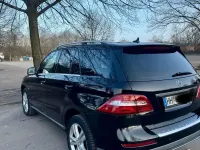 Gebraucht Mercedes ML250 204 PS (150 kW) 2012 Schwarz SUV