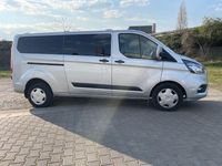 Gebraucht Ford Transit Custom 131 PS (96 kW) 2022 Silber Van / Kleinbus