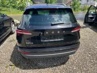 Neu Skoda Karoq Selection 150 PS (110 kW) 2025 Grau SUV