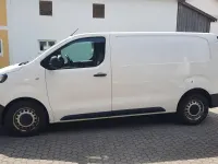 Gebraucht Peugeot Expert Premium 122 PS (89 kW) 2020 Weiß Van