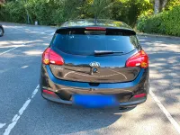 Gebraucht Kia Ceed 135 PS (99 kW) 2013 Schwarz Kleinwagen