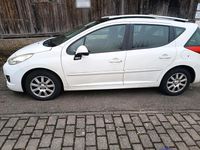 Gebraucht Peugeot 207 Family 95 PS (69 kW) 2012 Weiß Kombi