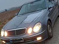 Gebraucht Mercedes E240 Avantgarde 177 PS (130 kW) 2005 Blau Limousine