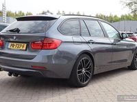 Usata BMW 318 143 CV (105 kW) 2013 Grigio Station wagon