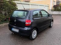 Gebraucht VW Fox 54 PS (39 kW) 2009 Schwarz Kleinwagen