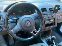 Gebraucht VW Touran Comfortline 105 PS (77 kW) 2012 Schwarz Van / Kleinbus