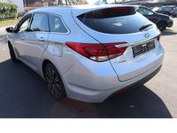 Gebraucht Hyundai i40 Premium 141 PS (103 kW) 2017 Silber Kombi