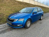 Usado Skoda Octavia Style 150 HP (110 kW) 2018 Azul Carrinha