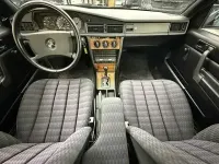 Gebraucht Mercedes 190 109 PS (80 kW) 1991 Rot Limousine