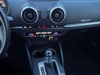 Gebraucht Audi A3 Sport 150 PS (110 kW) 2018 Grau Limousine