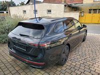 Neu VW Passat R-line 150 PS (110 kW) 2025 Schwarz Kombi