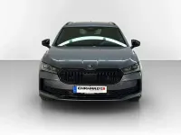 Neu Skoda Superb SportLine 142 PS (104 kW) 2026 Grau Kombi