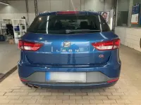Używany Seat Leon ST FR 179 KM (131 kW) 2016 Niebieski Kombi