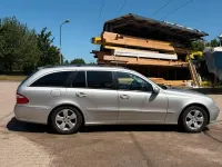 Gebraucht Mercedes E240 177 PS (130 kW) 2004 Silber Kombi